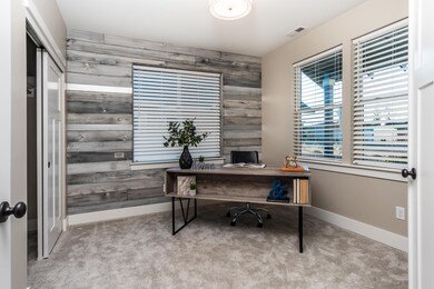 1412 NW Fir Ave, Redmond, OR 97756 - photo 5