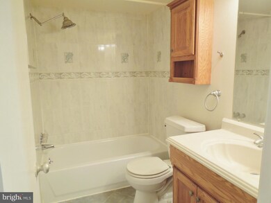 860 Quince Orchard Blvd unit T1, Gaithersburg, MD 20878 - photo 7