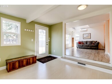 Entrance/Foyer