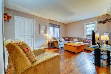Living Room (1)