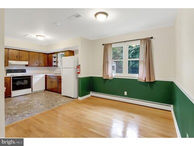 415 Williams St, Hamburg, PA 19526 - photo 5