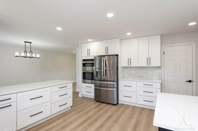 1028 Aspen Ct, Lake Zurich, IL 60047 - photo 6