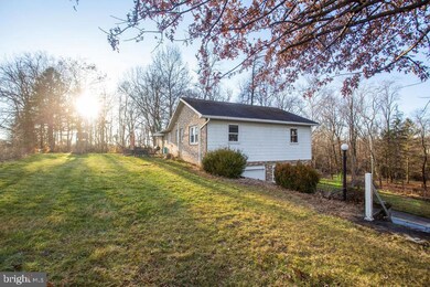 3718 Creekside Dr, Chambersburg, PA 17202 - photo 5