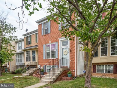 8716 Pine Meadows Dr, Odenton, MD 21113 - photo 2