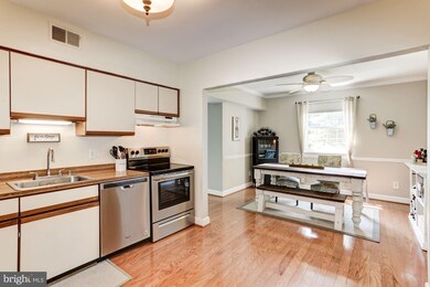 6 Elphin Ct unit 201, Lutherville Timonium, MD 21093 - photo 3