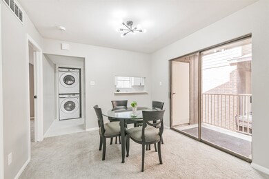 3130 Walnut Bend Ln unit 406, Houston, TX 77042 - photo 4