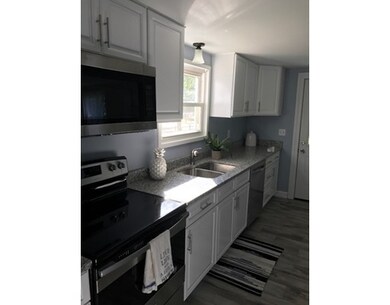 135 Holden St, Holden, MA 01520 - photo 4