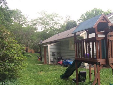 195 Brookside Dr, Millers Creek, NC 28651 - photo 2