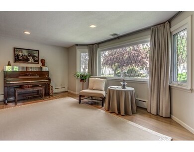 2 Sheldon Rd, Marblehead, MA 01945 - photo 5