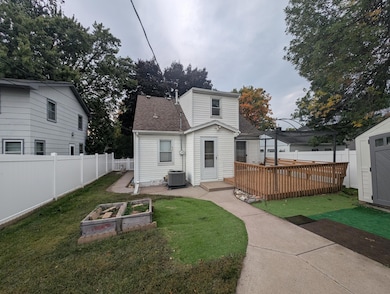 5027 6th St NE, Columbia Heights, MN 55421 - photo 2