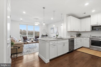 The Atrium unit 413, Fairfax, VA 22031 - photo 4