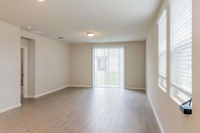 3322 Fresno Place, Zephyrhills, FL 33541 - photo 3