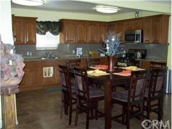 14807 Iris Dr, Fontana, CA 92335 - photo 4