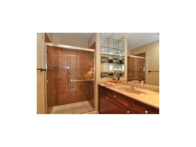 Main Floor Full Guest Bath