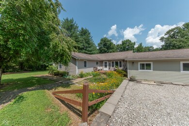 8082 Grandview Rd, Columbus, IN 47201 - photo 4