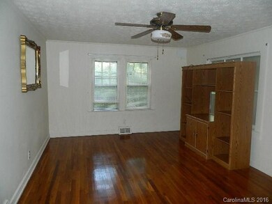 349 Oakview Park Rd, Asheville, NC 28803 - photo 6