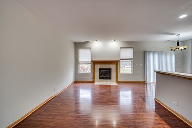 4013 Boulder Ct unit 2, Aurora, IL 60504 - photo 4