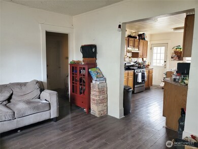 812 E 38th St, Tacoma, WA 98404 - photo 6