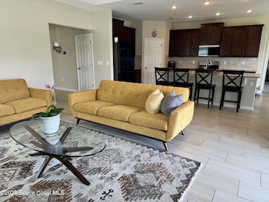 3639 Salt Marsh Cir, Melbourne, FL 32904 - photo 4