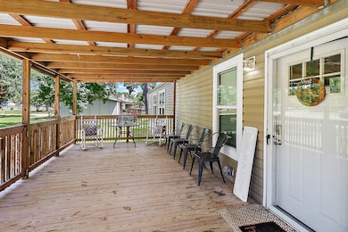 Large area to welcome guests to!
