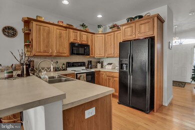 914 Walnut St, New Holland, PA 17557 - photo 7