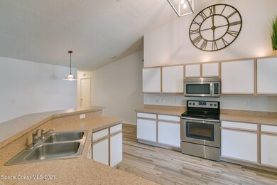 6480-Leonard-3729.jpg-SMALL