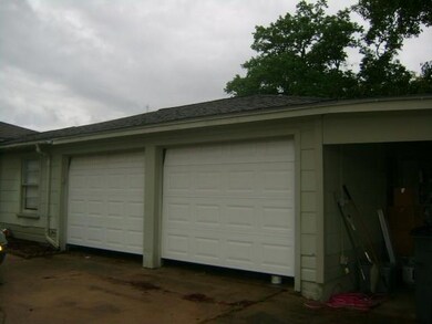 200 N Cedarvale Rd, Bay City, TX 77414 - photo 7