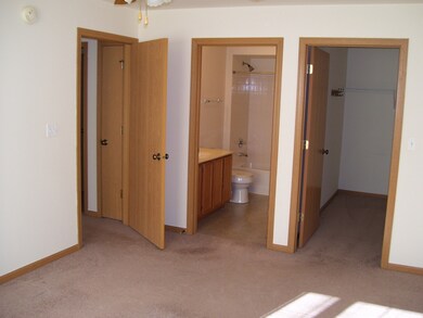 unlisted-address, Naperville, IL 60564 - photo 7