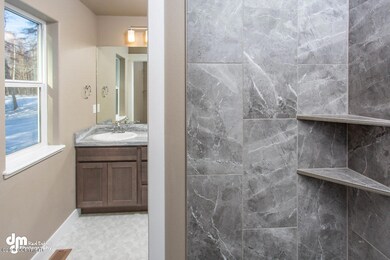 Master Bathroom_DMD_7004-SMALL