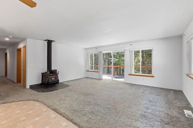 3635 Wards Creek Rd, Rogue River, OR 97537 - photo 7