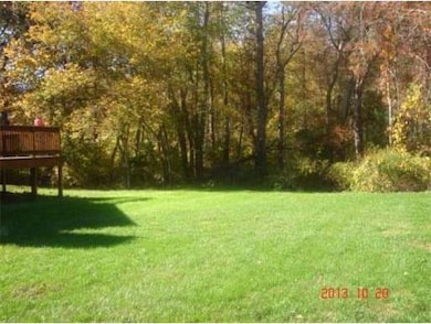 28 Brandt Beach Ave, Mattapoisett, MA 02739 - photo 6