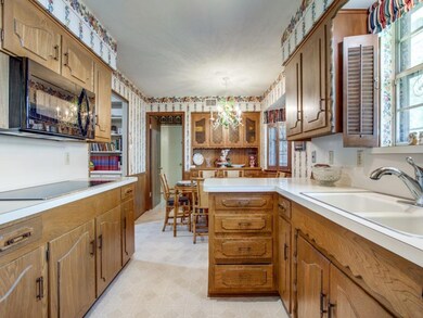 4621 Creighton Dr, Dallas, TX 75214 - photo 7