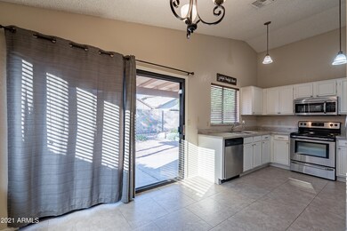 5766 W Commonwealth Place, Chandler, AZ 85226 - photo 5