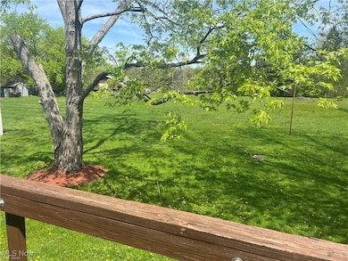 17251 Howe Rd, Strongsville, OH 44136 - photo 3