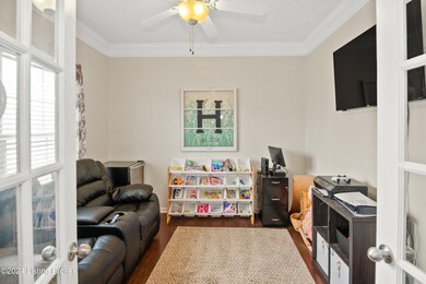 10004 Hornbeam Blvd, Louisville, KY 40228 - photo 7