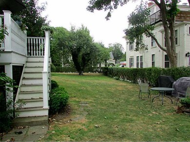 34 Catherine St, Newport, RI 02840 - photo 3