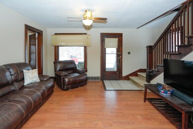 113 Colfax St-104