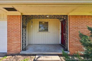 5151 S Madison Ave, Tulsa, OK 74105 - photo 3