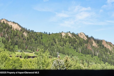 13-610SWEndSt_h202_2507_0074