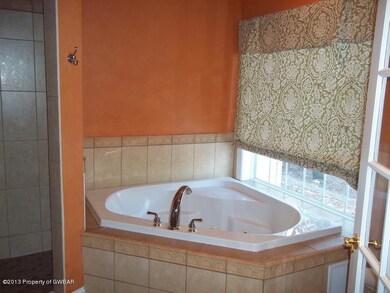 77 Yolanda Dr, Shavertown, PA 18708 - photo 3