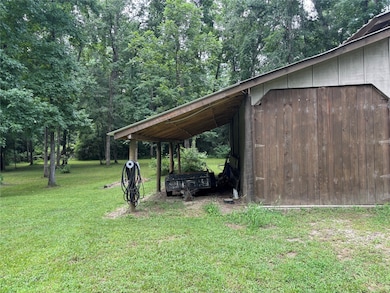 141 Walnut Loop, Shepherd, TX 77371 - photo 5