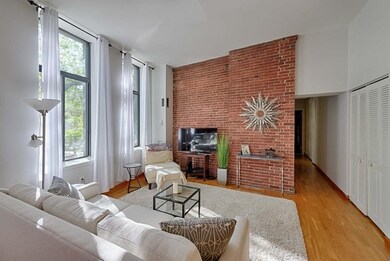 142 Commercial St unit 205, Boston, MA 02109 - photo 3