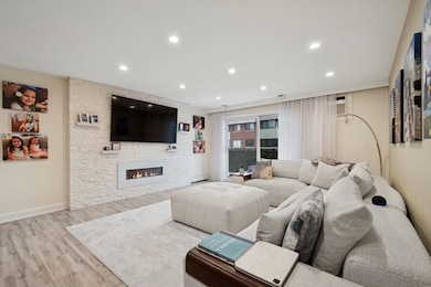 Edens Point North unit A415, Morton Grove, IL 60053 - photo 4