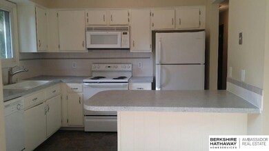 13018 Fowler Cir, Omaha, NE 68164 - photo 5