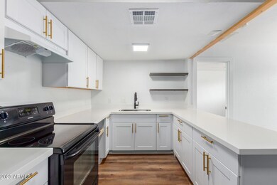 224 S Allen unit 6, Mesa, AZ 85204 - photo 5