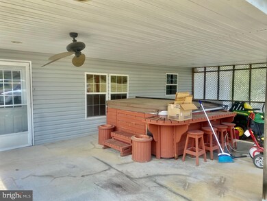 7201 Dustin Dr, Sharpsburg, MD 21782 - photo 3