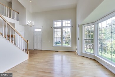 12517 Fox View Way, Reston, VA 20191 - photo 5