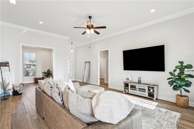 Spacious living room