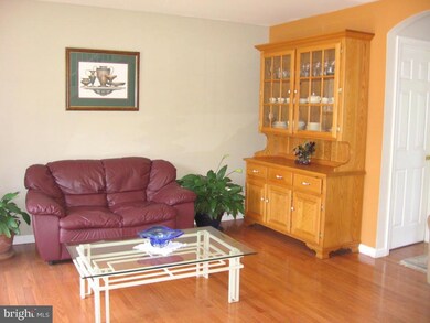 3947 Birchwood Ln, Columbia, PA 17512 - photo 4