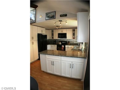 Kitchen - New flooring laminate, Stainless Steel d
